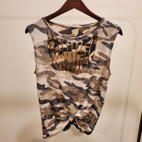 Distressed faded camo print tank - Picture 5 of 10